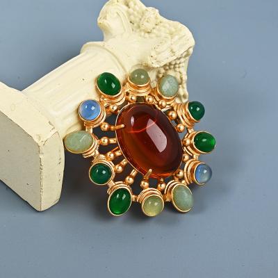 China Fashionable 2024 vintage Baroque gold plated colored glass brooch designer brooches pins brooches for sale