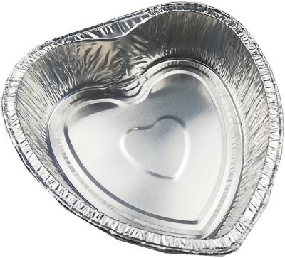 China FoodCooking Disposable Aluminum Heart Shaped Baking / Cake Pan With Clear Plastic Lid for sale