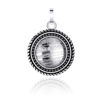 China 22 Mm Rope Wrapped Meteorite Stainless Steel Pendant Simple Style for sale