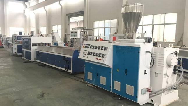 Verified China supplier - Zhangjiagang City Qiangsheng Plastic Machinery Co., Ltd.