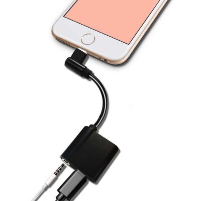 China It is suitable for Apple 7 audio switching line iPhone8 earphone transfer line, charging audio output support customizat for sale