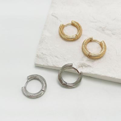 China Daily twisted rope circle earring E0708 minimalist twisted rope circle earring for women vintage twist huggie brass earrings bulky restriction chain for sale