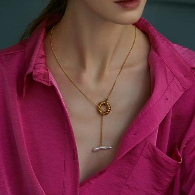 China Pearl OT Toggle Clasps Chain Necklace N0393 Baroque Freshwater Minimalist Long Y-Chain Necklace Women Fashionable Pearl OT Toggle Clasps Link Chain Necklace for sale