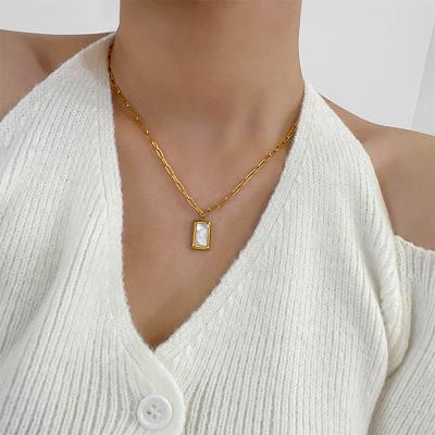 China Shell Pendant Necklace N0423 Rectangle Heart Layers Geometric Natural Tasty White Shell Pendant Necklaces Geometric Natural White For Women Stainless Steel Jewelry for sale