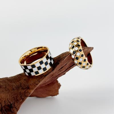 China Enamel Ring R0270 Wide Black White Chunky Minimalist Enamel Plaid Black White Plaid Wide Chunky Ring Gold Plated Rhombus Titanium Steel Grid Thick Jewelry Rings for sale