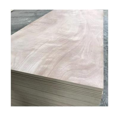 China Keel Modern Pine Plywood Beam LVL Poplar Plywood Interior Decoration Packing Door Pallets for sale