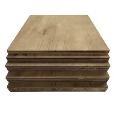 China Good Quality Modern Price Suitable Deep Carbon Panel Marine Plywood Laminate Wood for sale