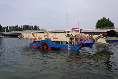 China 0.55 M Efficient Water Hyacinth Harvester With Hydraulic Drive 15.5mx6.52x3 M for sale