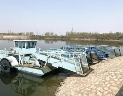 Chine La moissonneuse à jacinte d'eau de 10 mètres cubes est conçue pour être une moissonneuse d'herbe de dix mètres pour les lacs à vendre