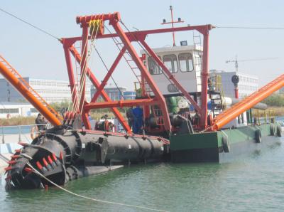 China Small 12-inch African river sand pumping cutter suction dredger with a sand pumping capacity of 300m3/h en venta