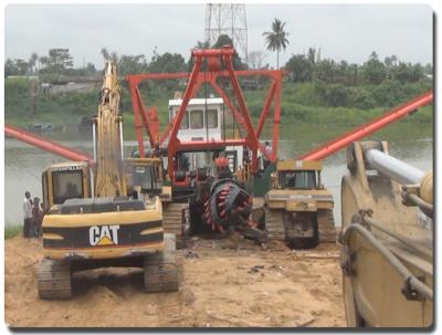 Κίνα Customized Sand Or Sludge Dredging Cutter Suction Cutter Suction Dredger Equipment With PLC Siemens Operation Systems προς πώληση