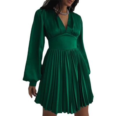 China Solid Green V-Neckline Elegent Mini Dress Casual Fashion 2022 Women's Dresses Lady Spring Satin Pleated Breathable Long Sleeve Dress for sale