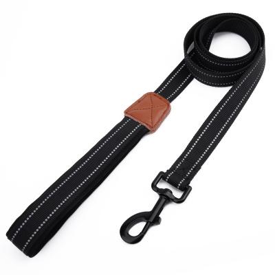 China High Quality Personalized Fashion Pet Accessories Going Out And Walking 1.8m Dog Pulling Dog Leash for sale