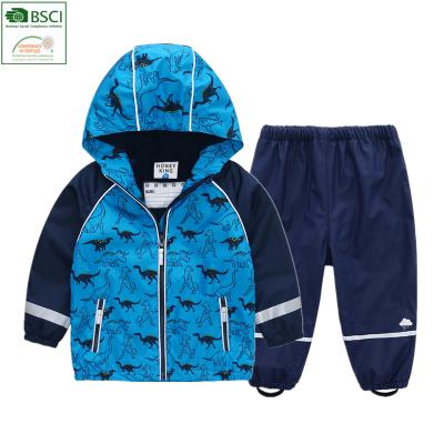 China La chaqueta del muchacho de la ropa impermeable de los niños de los pantalones de la lluvia del niño de los guardapolvos de la prenda impermeable del bebé del traje del impermeable de los niños y sistema de los pantalones en venta