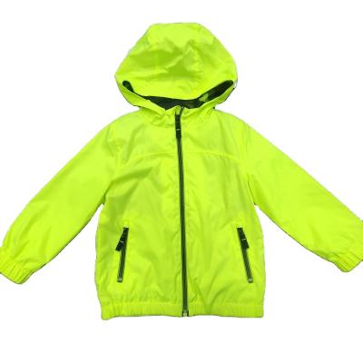 China Breathable Laufjacke des neuen Frühlings-Sommers mit Kapuze Mantel der Jacke der Entwurfskinderjungen hellen Leuchtstoff grünen festen zu verkaufen