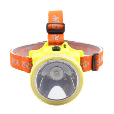 China 2021 New Camping LED Diving Headlight Head-mounted Rechargeable Underwater Lighting Waterproof Headlamp Diving Headlight for sale