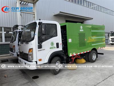 China Van de het Watertanker 4000L van Sinotrukhowo 1500L van de het Stoftanker de Straatvegervrachtwagen Te koop