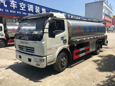 Chine 304 remorques-citernes d'acier inoxydable, camion-citerne de livraison de lait frais de Dongfeng 8cbm à vendre