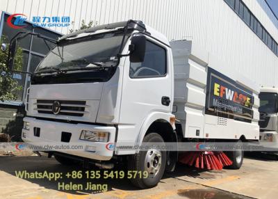 China Vacuüm de Straatvegervrachtwagen van de Dongfeng4x2 LHD Dieselmotor Te koop