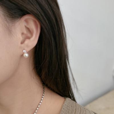 China CLASSIC Fashion Pearl Stud Earrings 925 Sterling Silver Natural Pearl Earrings Zircon Pearl Earrings for sale