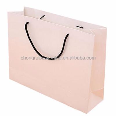 China Recyclable Custom Recycled Shopping Paper Clothing Bag / Kraft Paper Gift Bag for sale