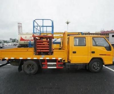 Chine ascenseur de levage de ciseaux monté par camion de capacité de chargement de la taille 500Kg de 11m avec du CE à vendre