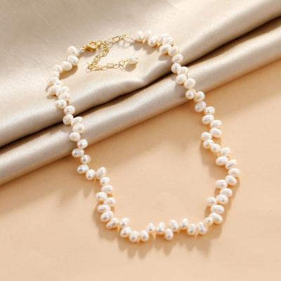 China 2022 FASHIONABLE the new irregular natural freshwater rice of the pearl pearl necklace jewelry the elegant women's retro beaded necklace for sale