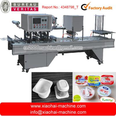 China Automatische Vullende en Verzegelende Plastic Kop die Machine 220V 380V 50/60Hz maken Te koop