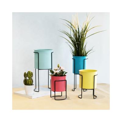 China Modern Metal Plant Floor Room Decor Garden Decoration Flower Pot With Stand Morden Flower Indoor Outdoor Decorative Planter for sale