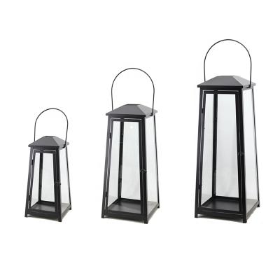 China Metal Lantern for Candle / Home Decor Metal Lantern for Candle and Decoration with Windproof Handle Candle Holder for Indoor and Outdoor Decoration for sale