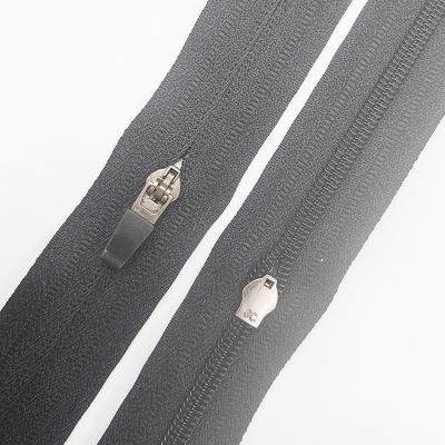 China High Quality Reversible No Handle #3 Rubber Main Zipper Reverse End-End Nylon Zipper For Pocket for sale