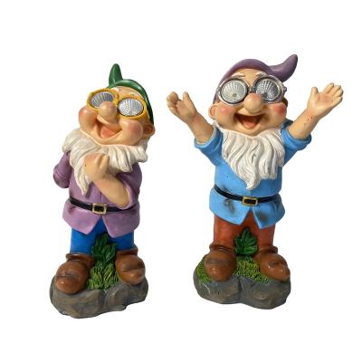 China Resin Dwarf Outdoor Solar Powered Ornament China Garden Statue Dwarf Elves Sculpt Solar Garden Decoration LED Light for sale