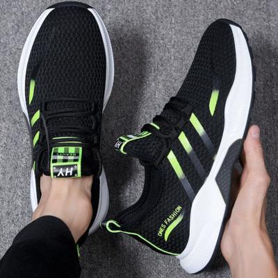 China Cushioning Fashion Non-lip Breathable Sneakers Wholesale Shoes Comfortable Sports Shoes For Men for sale