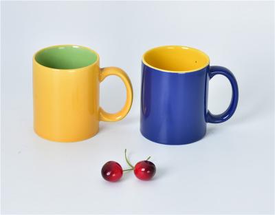 China Two Tone Color Viable Glazed Ceramic Mug for sale