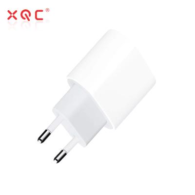 China High Quality Super Fast Phone Charger 18W QC3.0 USB Port Fast Charging 3.0 Palladium Portable Charger Type C for sale