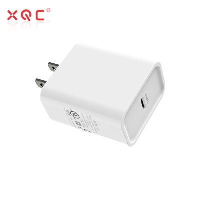 China Fast Charger 3.0 18w Single USB Port Apple Charger For iPhone QC3.0 Portable Battery Charger for sale