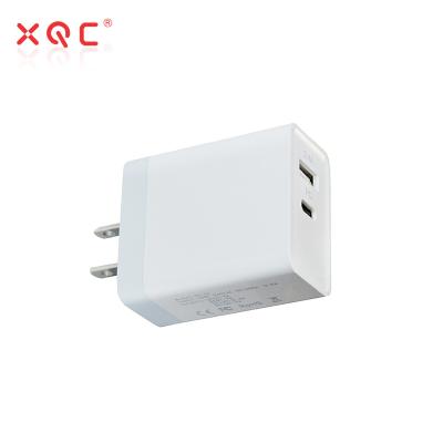 China 3.0 30W USBc Dual USB Wall Charger Quick QC 3.0 Mobile Charger Portable Plug Dual USB For Iphone for sale