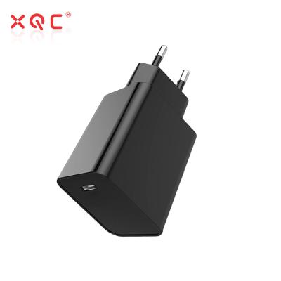 China Cheap Fast Charger 3.0 Factory Quick Charger QC3.0 USB Charging Adapter Travel Charger For US/EU/Australia/UK for sale