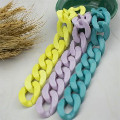 China Bag Accessories Charms Multi Color Acrylic Plastic Link Chain , 21*30mm Tier Chain Accessory Chains for sale