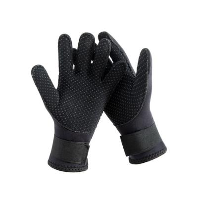 China Comfortable Non-slip Gloves Nylon 3mm Thermal Diving Gloves Stab Proof for sale