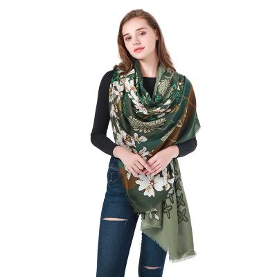 China Light And Comfortable Spring Autumn Fashion Lady Scarf Flower Design Cotton Square Neckerchief Wholesale for sale