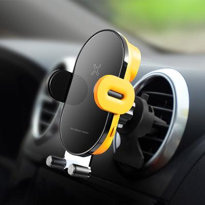 China Mobile Phone in Car OEM Coil Induction FOD 15W Qi Auto Fast Charging Car Fast Charging Wireless Charger For IPhone for sale