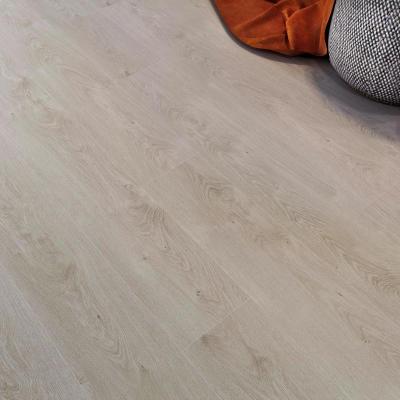 China Modern Wear Resistant Hybrid Vinyl Plank Flooring spc Click Lock Vinyl Herringbone Flooring for sale