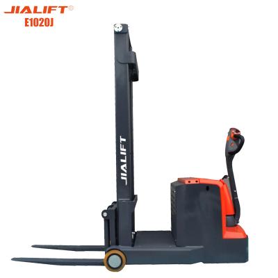 China Counterbalanced Electric Stacker 3300lbs 177 High 1000kg  Lifting Height 2000mm for sale