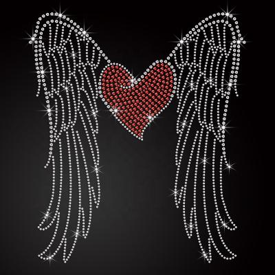 China Beautiful Flatback New Style Heart And Wings Iron On Rhinestud Rhinestone Transfer for sale