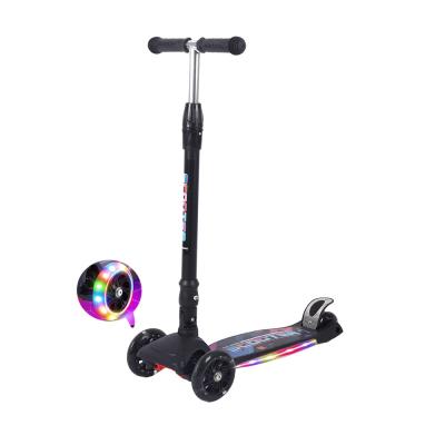 China Custom Design Foldable Children Mini Scooter with 3 Flash Wheels and ABEC-9 Bearings for sale