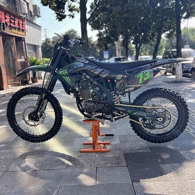 China 250cc Enduro Motocross -Straßen-Motorräder Dirtbike mit 7L Kraftstofftank PR250 Motor zu verkaufen