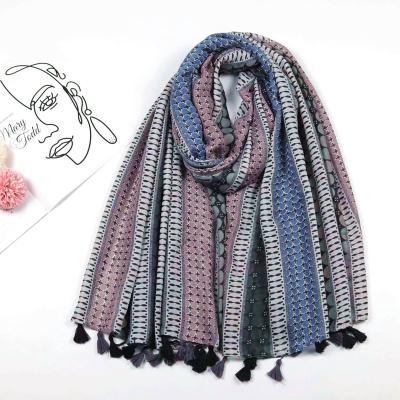 China 2022 New Fashion Beach Shawls Designer Hijab Scarves Pink Flower Print Scarf Woman Poncho Tassel Wraps for sale