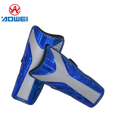 China Avoid Injuries Hot Selling Fashionable Blue Sports Soccer Tie Strap Guard Board for sale