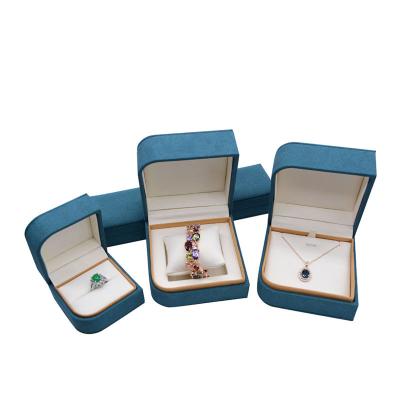 China Hot Selling Velvet Ring Necklace Gift Boxes Wedding Pendant Jewelry Box Earrings Bracelet Luxury Jewelry Box Custom Made for sale